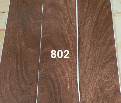 Sàn nhựa 2 li có keo SN802